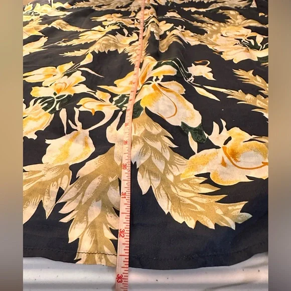 SUMMA 100%Silk Floral Hawaiian Shirt Very lightweight thin silk, near sheer. - Picture 9 of 9